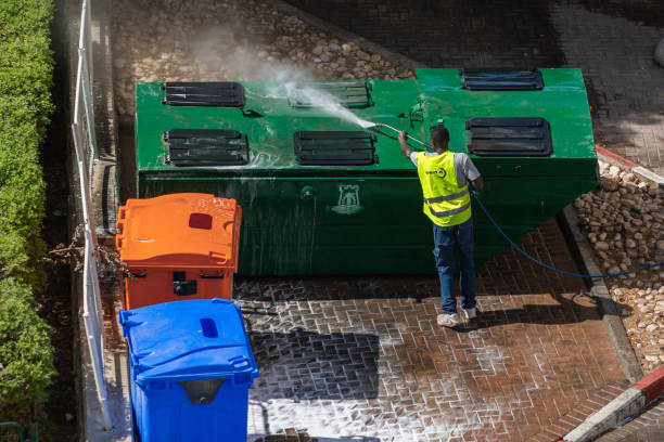 Best Deck Cleaning Services  in Centreville, AL